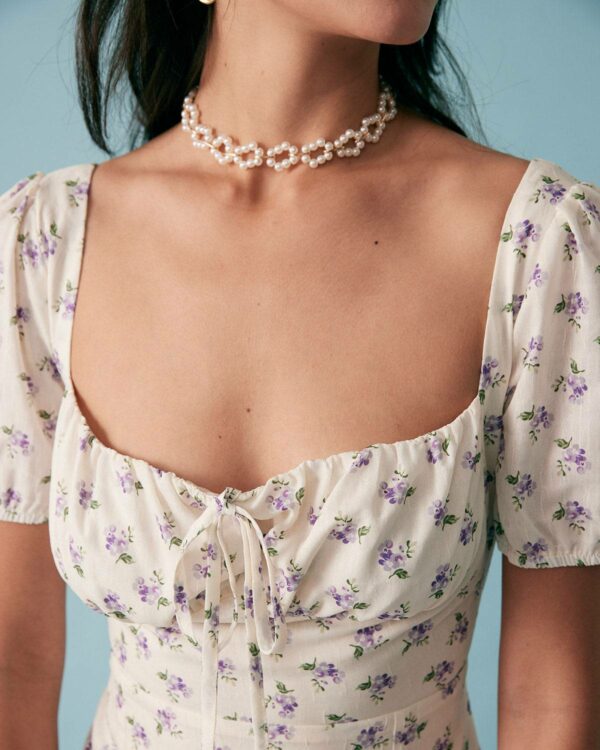 The Short Sleeve Floral Ruched Midi Dress - Image 2