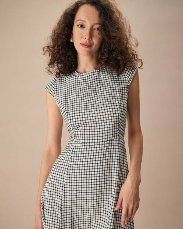 The Black Round Neck Cap Sleeve Plaid Midi Dress - Image 4